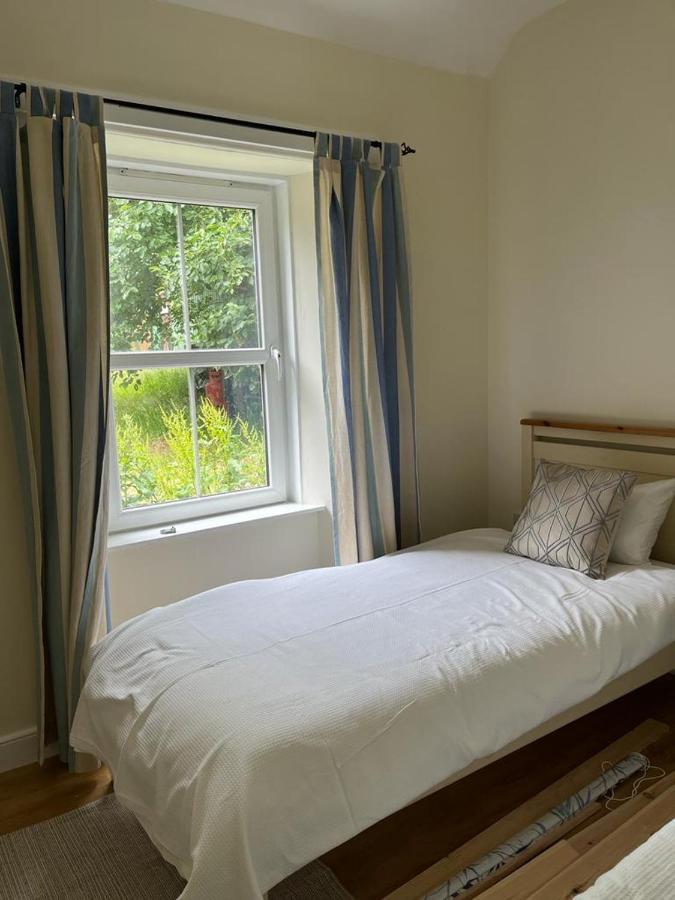 Willow Cottage Kinloss エクステリア 写真